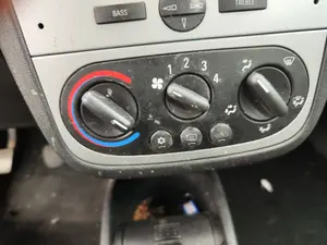 Foto de MANDO CALEFACCION / AIRE ACONDICIONADO OPEL CORSA C 1.4 16V (90 CV / 66 KW) referencia 9196202 foto 3