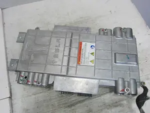Foto de INVERSOR TESLA MODEL S eléctrico 270 kW (367 CV / 270 KW) referencia 102115400H foto 3