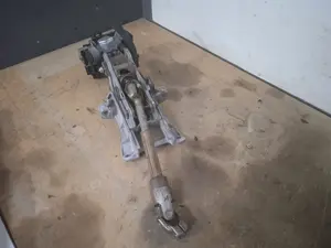 Foto de COLUMNA DIRECCION FORD FOCUS BERLINA (CEW) 1.0 EcoBoost CAT (125 CV / 92 KW) referencia BV6N3C529EB foto 3