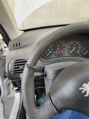 Foto de VOLANTE PEUGEOT 206 1.6 16V CAT (109 CV / 80 KW) referencia 4109Y2 foto 2