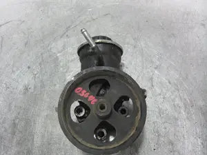 Foto de BOMBA DIRECCION TOYOTA COROLLA VERSO (R1) 2.2 Turbodiesel CAT (136 CV / 100 KW) referencia 4431005120