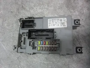 Foto de CAJA RELES / FUSIBLES FIAT II DOBLÒ (263) CARGO 1.3 16V JTD CAT (90 CV / 66 KW) referencia 00519217590