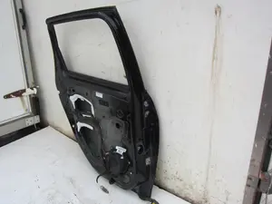 Foto de PUERTA TRASERA IZQUIERDA RENAULT SCENIC III (JZ) 1.6 dCi Diesel FAP (131 CV / 96 KW) foto 14