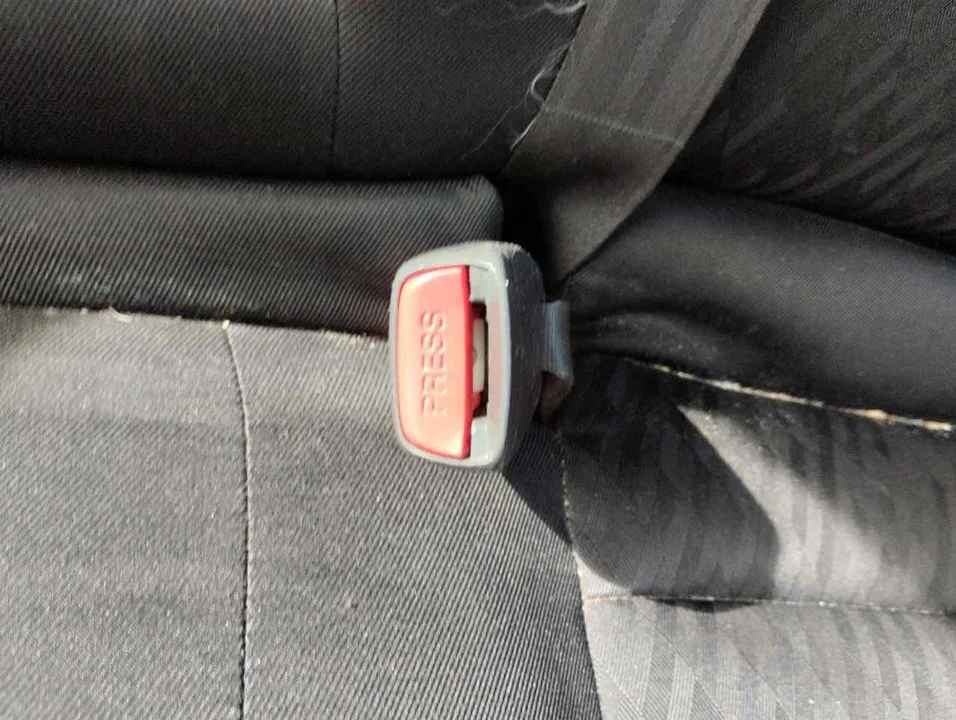 Foto de ENGANCHE CINTURON TRASERO IZQUIERDO HONDA ACCORD BERLINA (CL/CN) 2.0 VTEC CAT (155 CV / 114 KW)