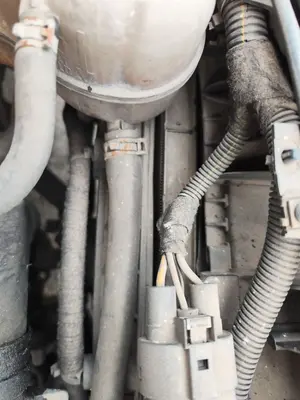 Foto de RADIADOR AGUA OPEL CORSA D 1.3 16V CDTI (75 CV / 55 KW)