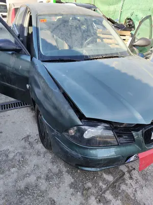 Foto de CAPO SEAT IBIZA (6L1) 1.9 TDI (101 CV / 74 KW) referencia 6L0823031D foto 11