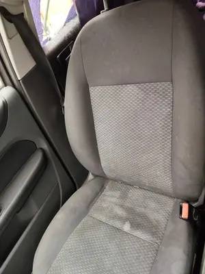 Foto de ASIENTO DELANTERO DERECHO FORD FOCUS BERLINA (CAP) 1.6 TDCi CAT (90 CV / 66 KW) foto 2