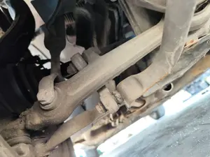 Foto de BARRA ESTABILIZADORA DELANTERA VOLKSWAGEN PASSAT BERLINA (3B2) 1.9 TDI (116 CV / 85 KW) referencia 8D0411309K