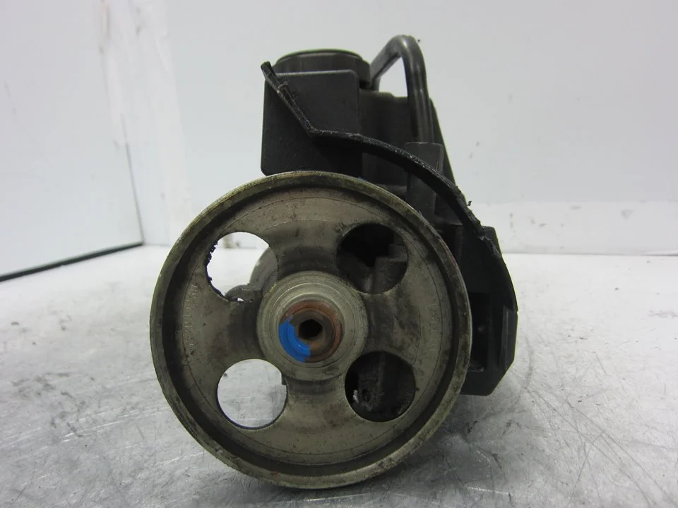 Foto de BOMBA DIRECCION CITROEN XSARA COUPE referencia 9638339880