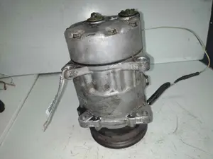 Foto de COMPRESOR AIRE ACONDICIONADO RENAULT MEGANE I BERL./ BERL. CON PORTÓN (BA0) 1.4 (75 CV / 55 KW) referencia SD7VAA foto 1