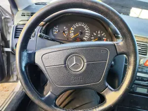Foto de AIRBAG DELANTERO IZQUIERDO MERCEDES-BENZ CLASE E (BM 210) BERLINA 3.0 Turbodiesel CAT (177 CV / 130 KW)