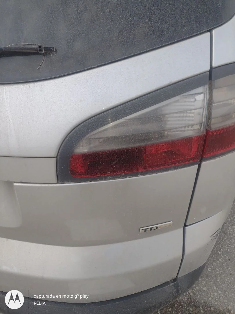 Foto de PILOTO TRASERO DERECHO INTERIOR FORD S-MAX (CA1) 2.0 TDCi CAT (140 CV / 103 KW)