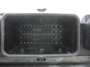 Foto de CENTRALITA MOTOR UCE PEUGEOT 307 (S1)(04.2001) 2.0 HDi CAT (90 CV / 66 KW) referencia 9653873280 foto 6