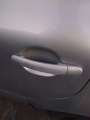 Foto de MANETA ELEVALUNAS TRASERA IZQUIERDA VOLKSWAGEN PASSAT BERLINA (3B3) 1.9 TDI (131 CV / 96 KW)