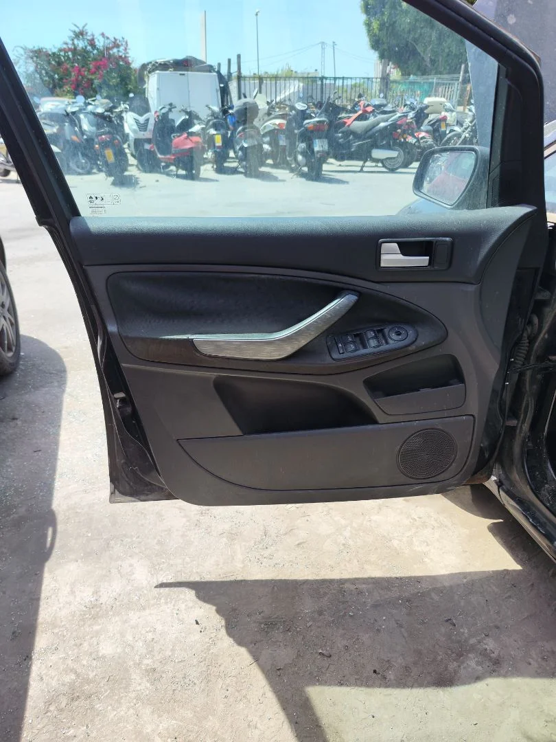 Foto de GUARNECIDO PUERTA DELANTERA IZQUIERDA FORD C-MAX (CB3)(2007) 1.8 TDCi Turbodiesel CAT (116 CV / 85 KW) referencia 1696744