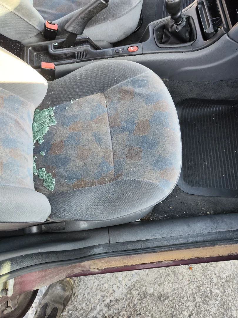 Foto de ASIENTO DELANTERO DERECHO RENAULT LAGUNA (B56) 2.0 (113 CV / 83 KW)