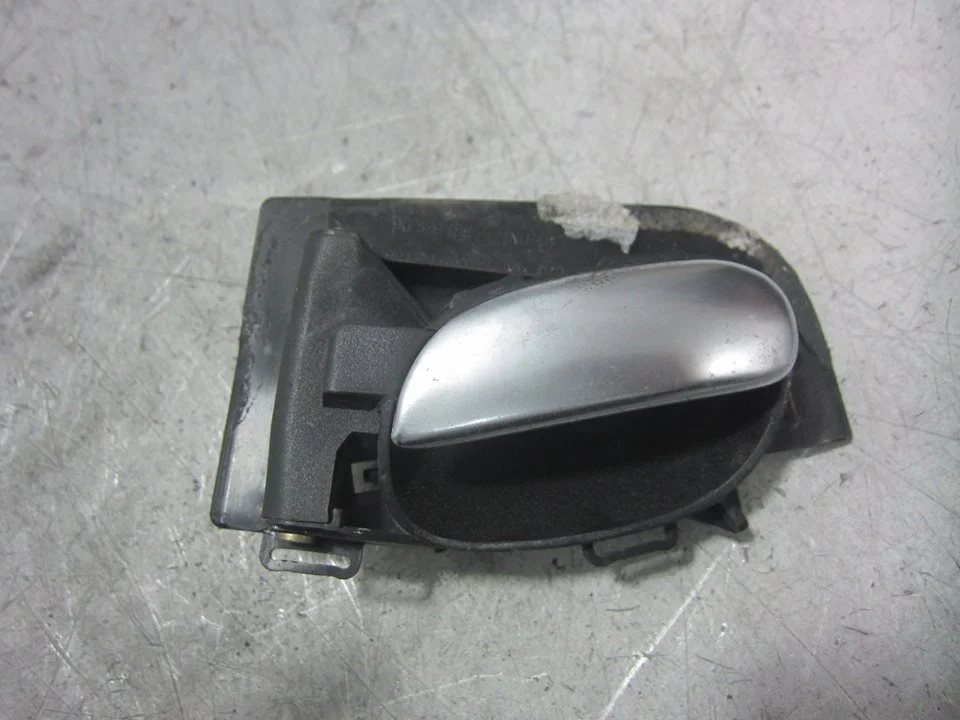 Foto de MANETA INTERIOR DELANTERA DERECHA PEUGEOT 206 2.0 HDi CAT (90 CV / 66 KW) referencia 9632918877