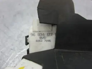 Foto de CERRADURA PUERTA DELANTERA DERECHA PEUGEOT 407 2.0 16V HDi FAP CAT (RHR / DW10BTED4) (136 CV / 100 KW) referencia 9683417780 foto 5