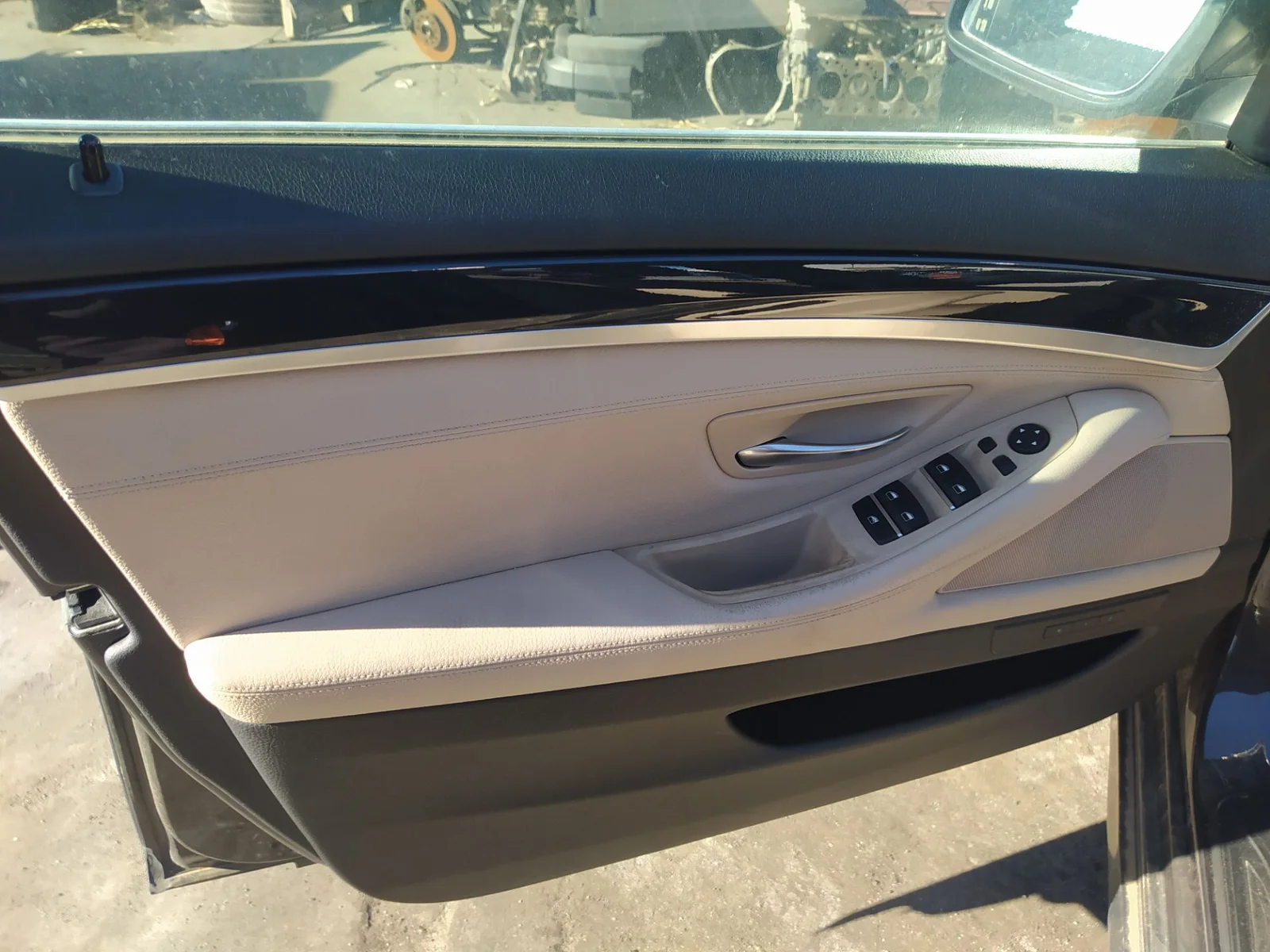 Foto de GUARNECIDO PUERTA DELANTERA IZQUIERDA BMW SERIE 5 TOURING (F11) 2.0 Turbodiesel (218 CV / 160 KW)