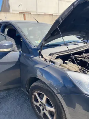 Foto de ALETA DELANTERA DERECHA FORD FOCUS SPORTBREAK (CB4)