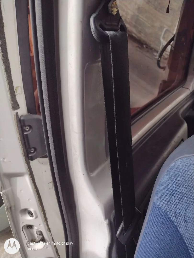 Foto de CINTURON SEGURIDAD TRASERO DERECHO CITROEN JUMPY 2.0 HDi CAT (RHX / DW10BTED) (94 CV / 69 KW)