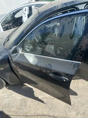 Foto de PUERTA DELANTERA IZQUIERDA BMW SERIE 5 BERLINA (E60) 3.0 24V CAT (231 CV / 170 KW) referencia 41517202339