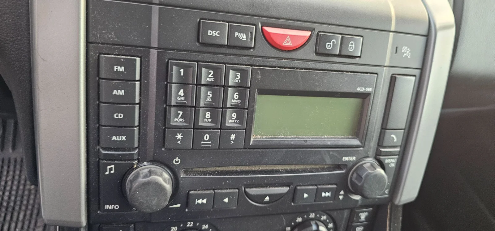 Foto de SISTEMA AUDIO / RADIO CD LAND ROVER RANGE ROVER SPORT 3.6 TD V8 (272 CV / 200 KW)