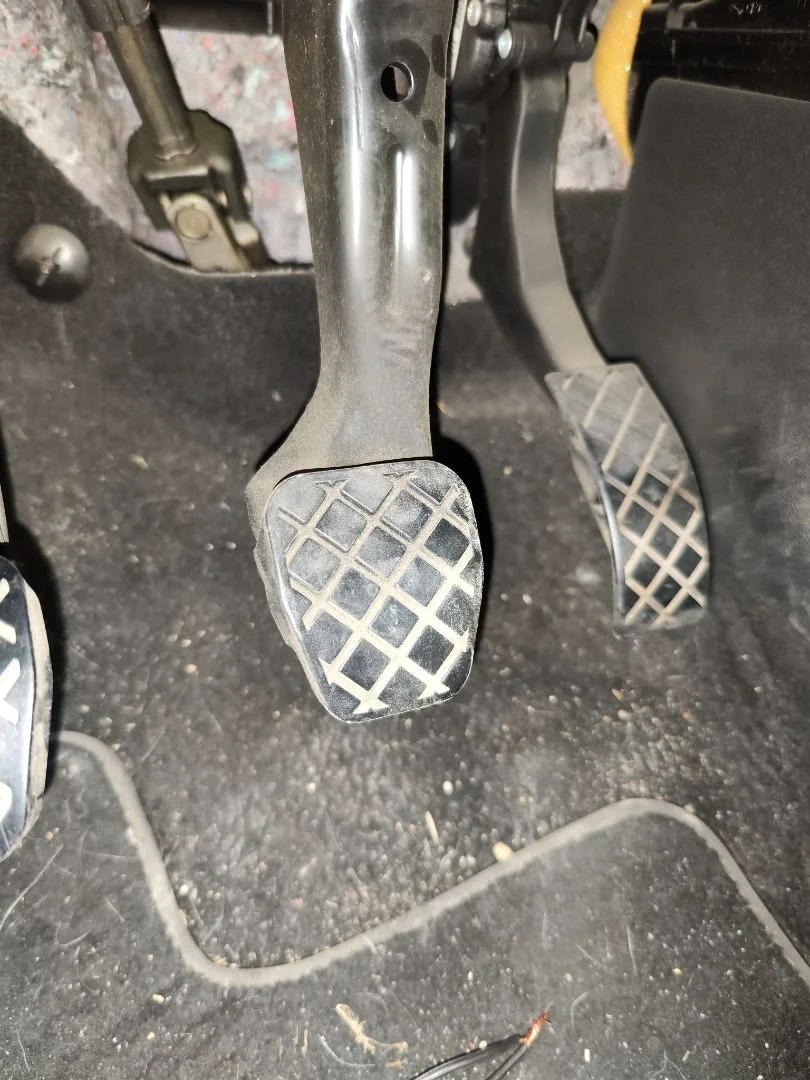 Foto de PEDAL FRENO VOLKSWAGEN POLO V (6R1) 1.2 (60 CV / 44 KW)