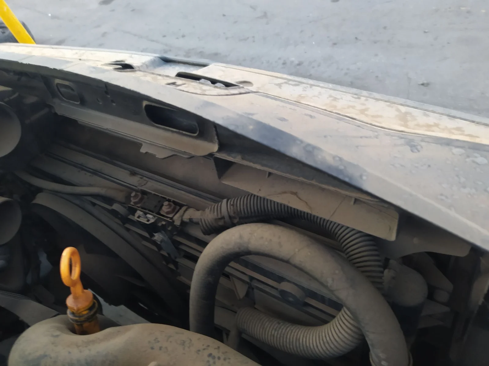Foto de RADIADOR AGUA VOLKSWAGEN CADDY (2K)(02.2004) 1.9 TDI (105 CV / 77 KW)