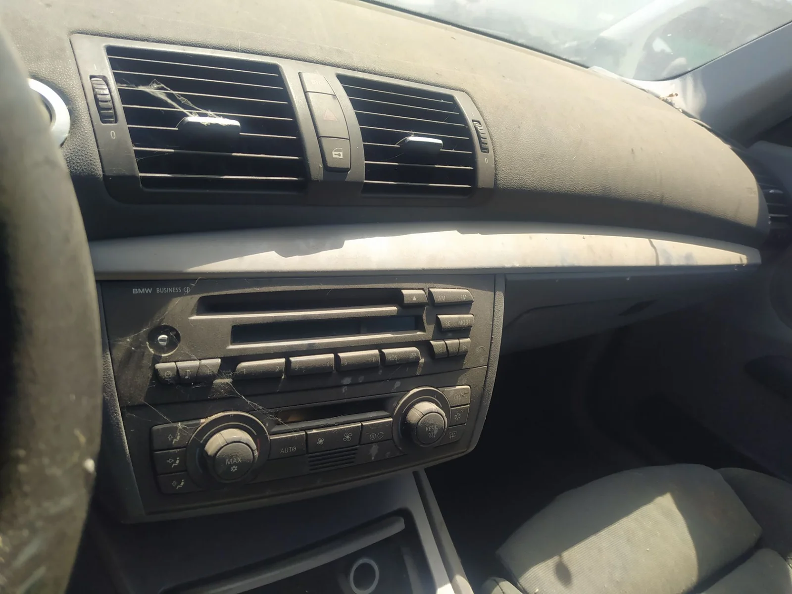 Foto de MANDO CALEFACCION / AIRE ACONDICIONADO BMW SERIE 1 BERLINA (E81/E87) 2.0 16V Diesel (163 CV / 120 KW)