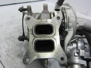 Foto de TURBOCOMPRESOR PORSCHE MACAN (95BA) referencia 06L145874E foto 5
