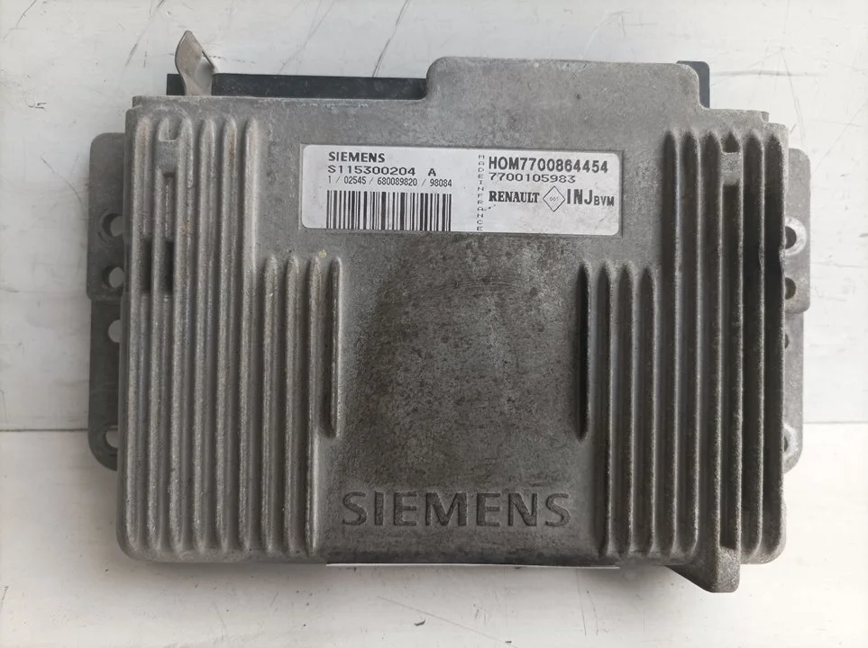 Foto de CENTRALITA MOTOR UCE RENAULT MEGANE I FASE 2 BERLINA (BA0) referencia S115300204A