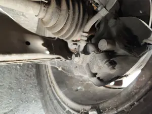 Foto de PINZA DE FRENO DELANTERA IZQUIERDA OPEL ASTRA H BERLINA 1.7 16V CDTI (110 CV / 81 KW) referencia 93176426