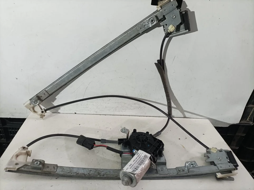 Foto de ELEVALUNAS DELANTERO IZQUIERDO SEAT IBIZA (6K1) 1.4 16V (75 CV / 55 KW) referencia 2133343