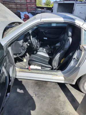 Foto de GOMAS CONTORNO PUERTA MERCEDES-BENZ SLK (BM 170) ROADSTER 2.0 16V CAT (136 CV / 100 KW)
