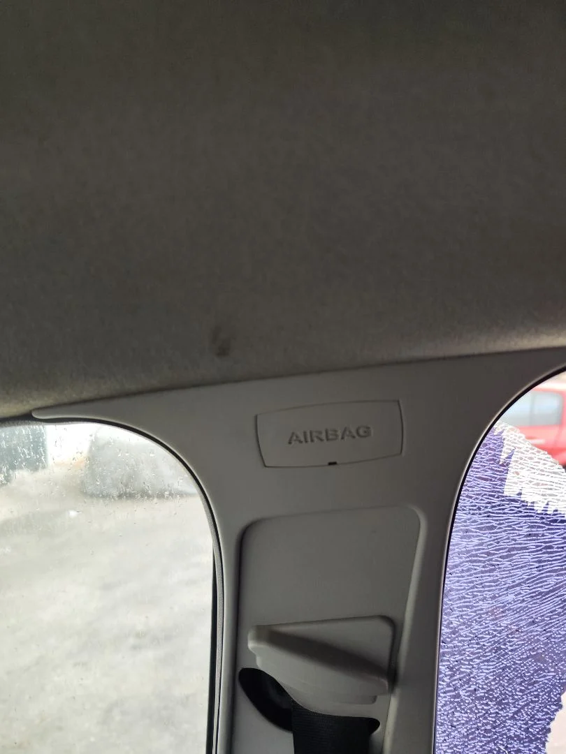 Foto de AIRBAG CORTINA DELANTERO DERECHO FORD FOCUS BERLINA (CAP) 1.6 TDCi CAT (90 CV / 66 KW)