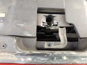 Foto de CERRADURA CAPO MAZDA 6 BERLINA (GJ) 2.2 Turbodiesel CAT (175 CV / 129 KW) referencia GJ8A56627