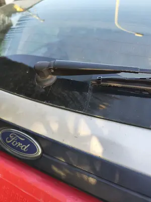 Foto de MOTOR LIMPIA TRASERO FORD FOCUS FAMILIAR (CAK) 1.8 TDCi Turbodiesel CAT (116 CV / 85 KW)