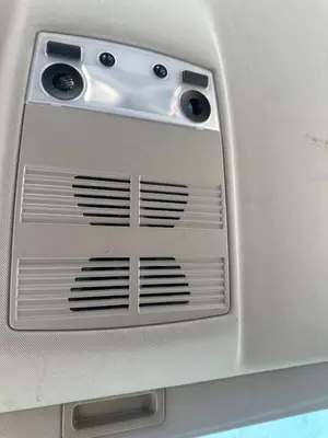 Foto de LUZ INTERIOR BMW SERIE 5 BERLINA (E60) 3.0 24V CAT (231 CV / 170 KW) foto 2