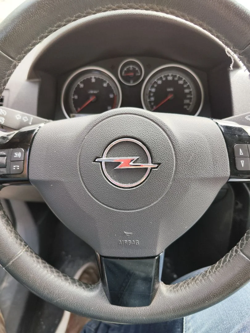 Foto de AIRBAG DELANTERO IZQUIERDO OPEL ASTRA H BERLINA 1.7 16V CDTI (110 CV / 81 KW)