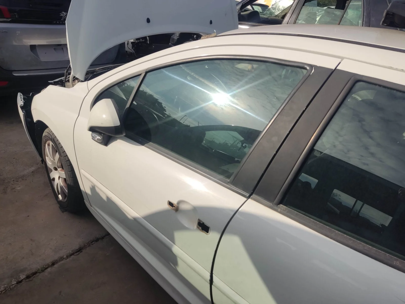 Foto de PUERTA DELANTERA IZQUIERDA PEUGEOT 207 1.6 HDi FAP CAT (9HZ / DV6TED4) (109 CV / 80 KW) referencia 9002X5