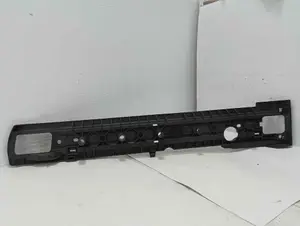 Foto de MOLDURA PORSCHE CAYENNE (TIPO 92A) referencia 7P0863600A foto 3