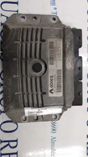 Foto de CENTRALITA MOTOR UCE RENAULT MEGANE II BERLINA 5P referencia 8200242405
