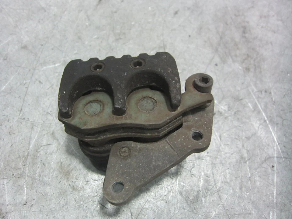 Foto de PINZA DE FRENO DELANTERA DERECHA PIAGGIO (VESPA) X 7 124 cm3 - 11 kW (15 CV / 11 KW) referencia 364130007313