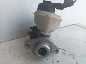 Foto de BOMBA FRENO OPEL CORSA B referencia 90481764 foto 2