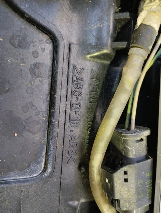 Foto de ALERON TRASERO CITROEN C4 COUPE referencia 96811712