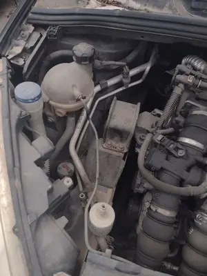 Foto de TUBOS AIRE ACONDICIONADO PEUGEOT 308 1.6 16V HDi (90 CV / 66 KW)