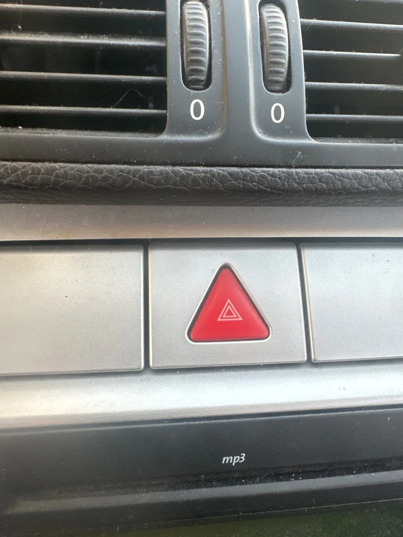 Foto de WARNING VOLKSWAGEN PASSAT BERLINA (3C2) 2.0 TDI (140 CV / 103 KW)