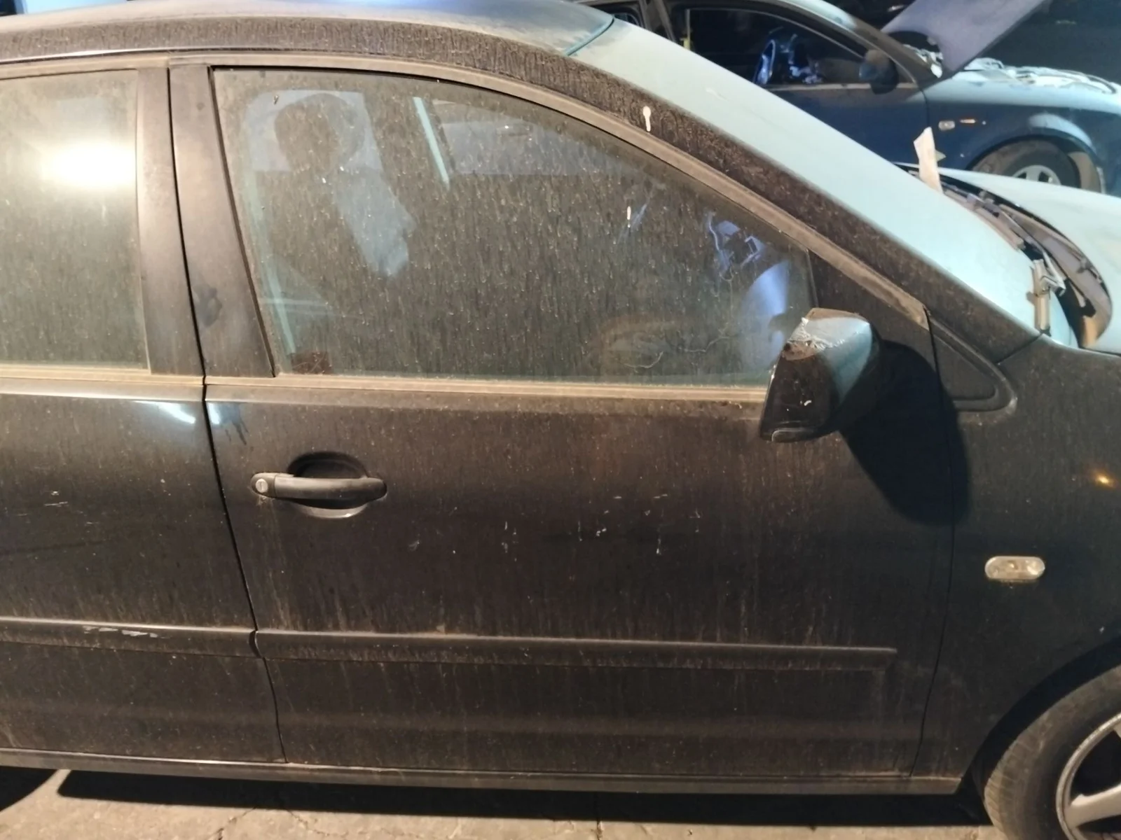 Foto de PUERTA DELANTERA DERECHA VOLKSWAGEN POLO IV (9N1)