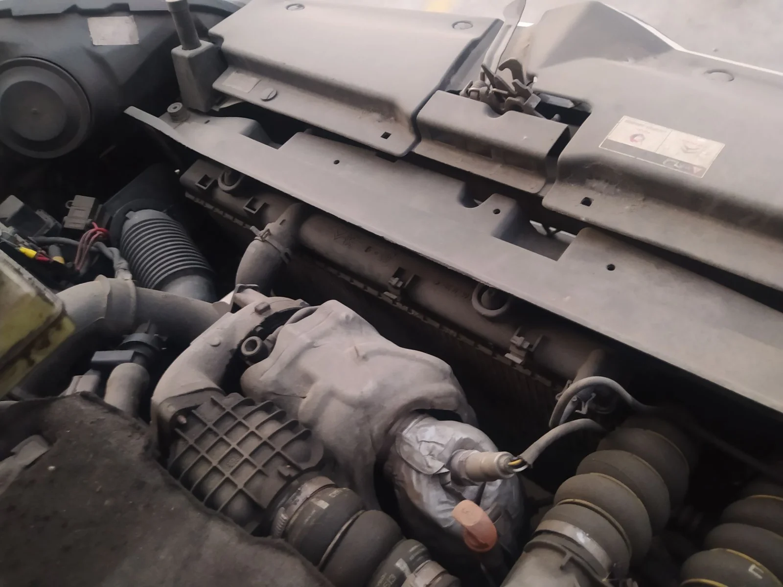 Foto de CONDENSADOR / RADIADOR AIRE ACONDICIONADO CITROEN C4 PICASSO 1.6 HDi FAP (112 CV / 82 KW)